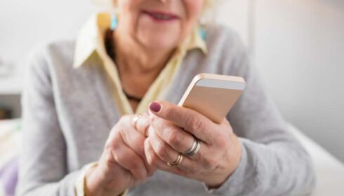 Personas mayores y redes sociales