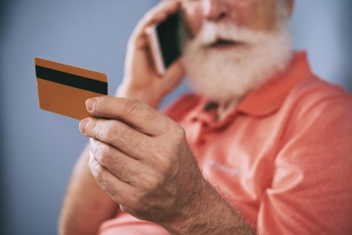 fraudes y estafas en personas mayores